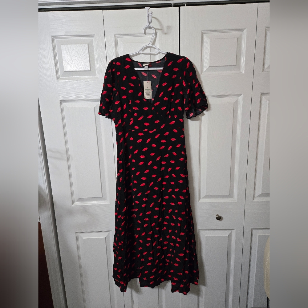 A New Day Black Maxi Dress W/ Lips ππ, Kiss Design Dress, Size 10, NWT - Picture 7 of 15
